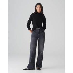 900 black