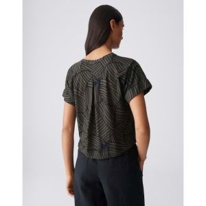 900 black