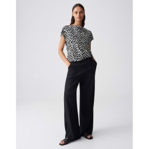 900 black